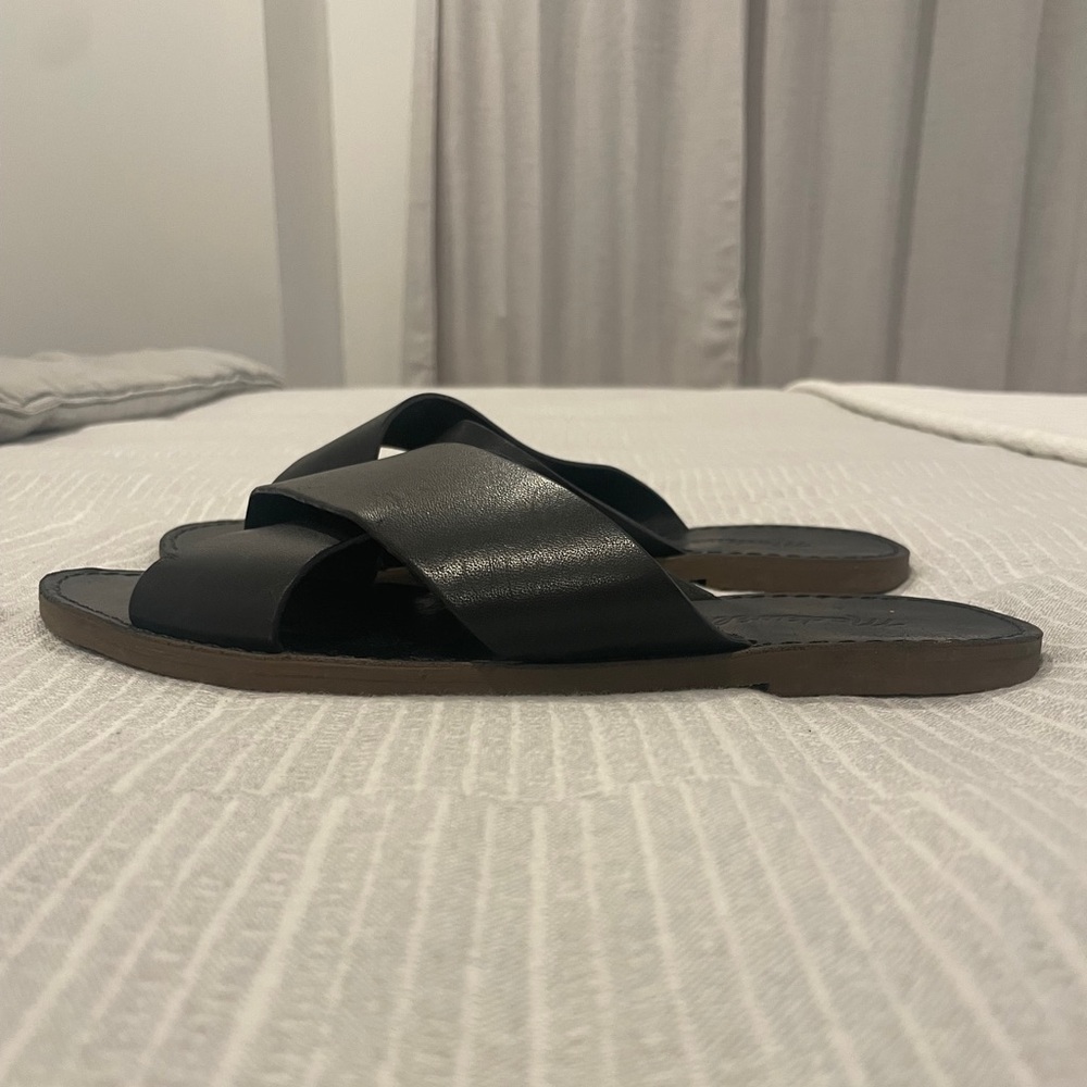 Madewell Black Leather Criss-Cross Sandals, Size 7 - Picture 7 of 10